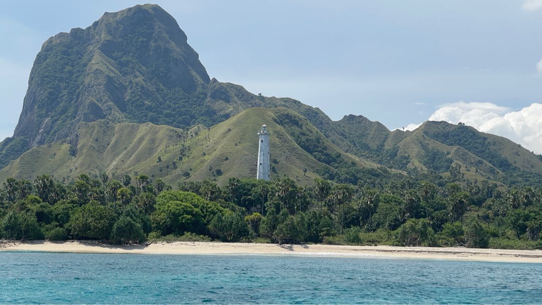 📍Nuca Molas NTT