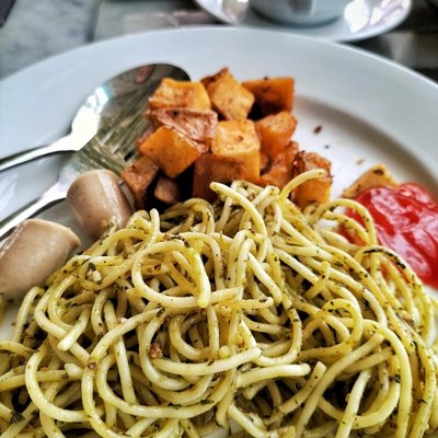 Sarapan dengan Spaghetti