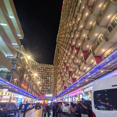 Fave Hotel Thamrin Nagoya