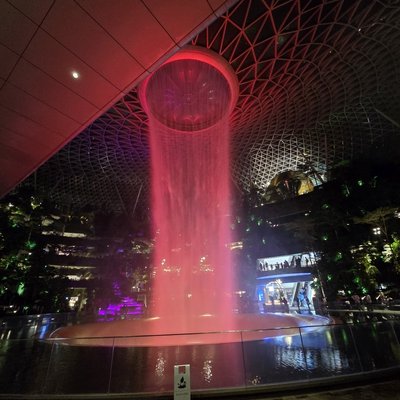 rain vortex @ the jewel changi airport