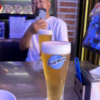 ice cold beer @ bbq restaurant