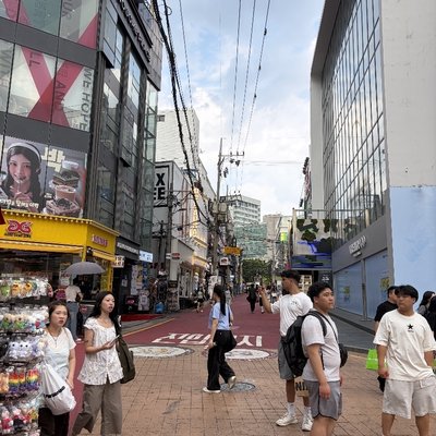 youth & vibrance in hongdae