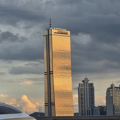sunset & skyscraper