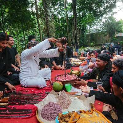 adat budaya