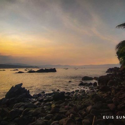 Sunrise di Pantai Pelabuhan Ratu