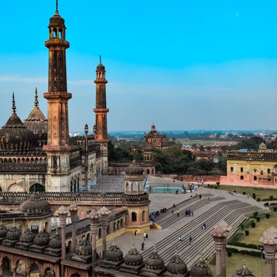 Hello from the city of Nawabs ✨