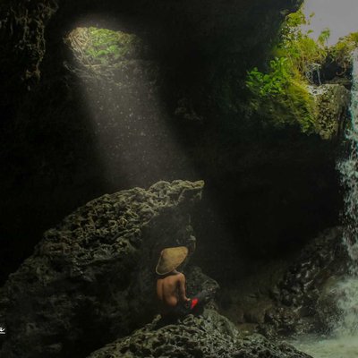 Air Terjun Goa Luweng