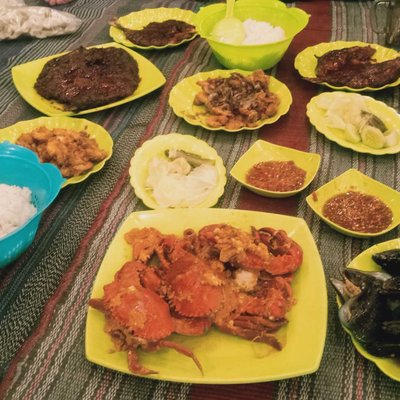fish market kampung mandar