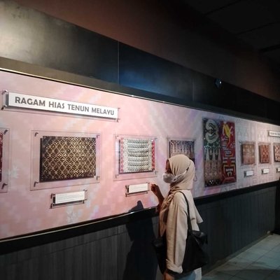 Melihat Ragam Hias Tenun Melayu
