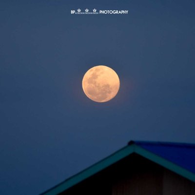FULLMOON DI PERKAMPUNGAN