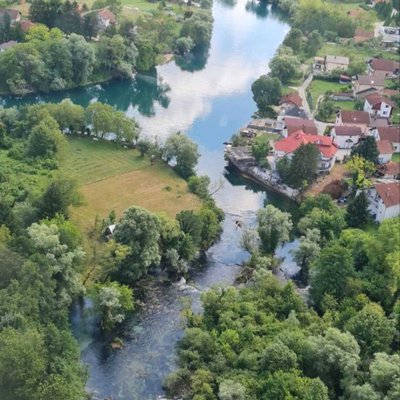 Una River