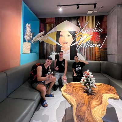 Meet Locals 🇮🇩🇻🇳🇦🇷