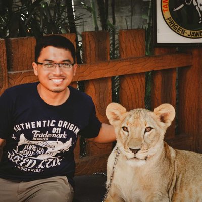 Selfie with lion