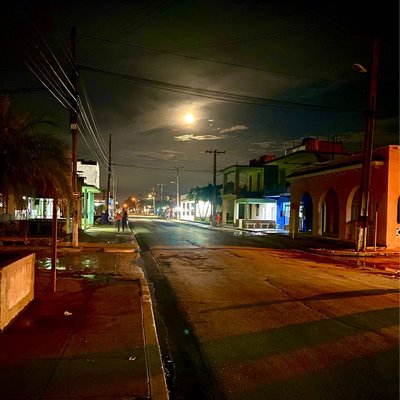 Bauta de noche