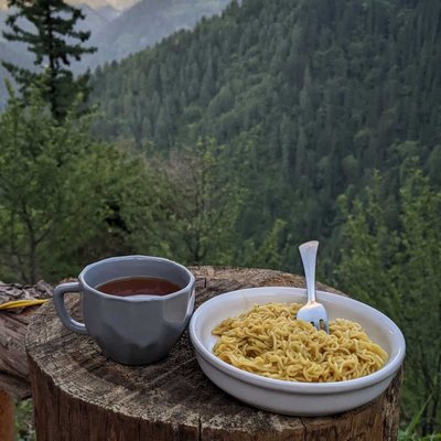 Maggi Chai aur Pahad 