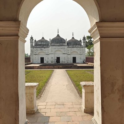 Khushbagh is the garden cemetery of the Nawabs of Bengal