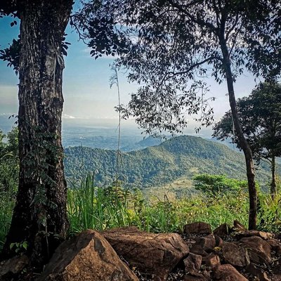 Bukit MANJAI dari kejauhan 