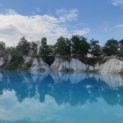 Biru