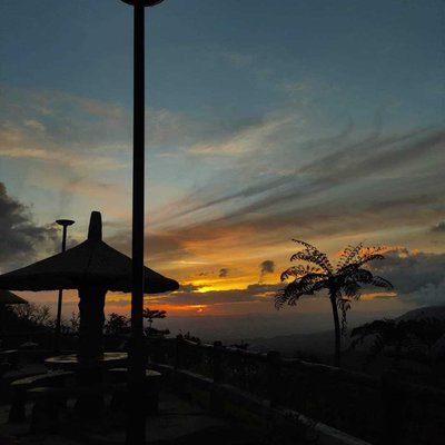 Sunset sa Skyline 