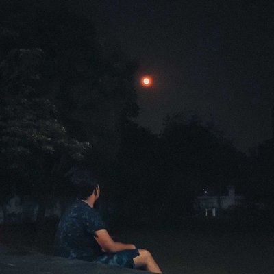 Talking to the moon