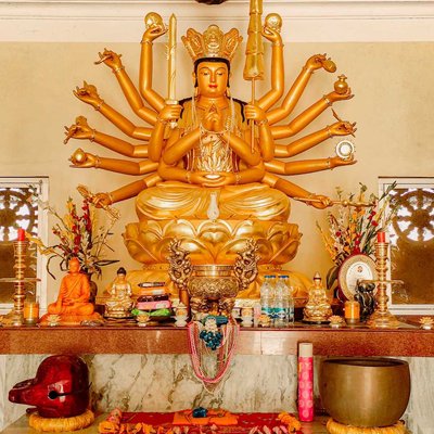 Buddha statue 