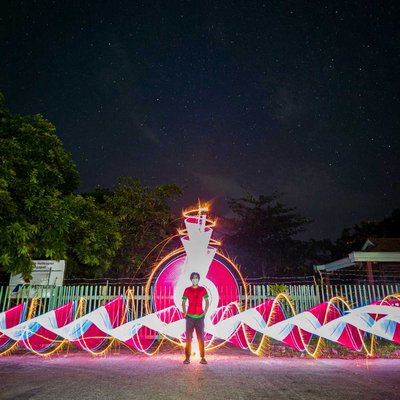 Lightpainting Merah Putih