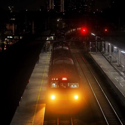 Train to Parung