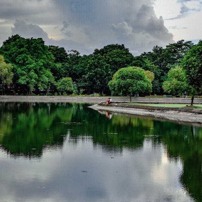 Lake Inside Victoria Memorial