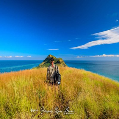 menikmati indahnya ciptaaNYA.., 