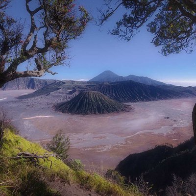 Bromo at night