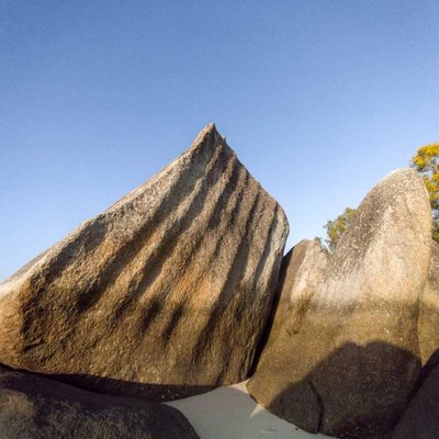 Uniknya Bebatuan yang ada di Pantai Pulau Belitung