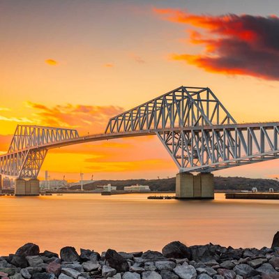 sunset di tokyo gate bridge