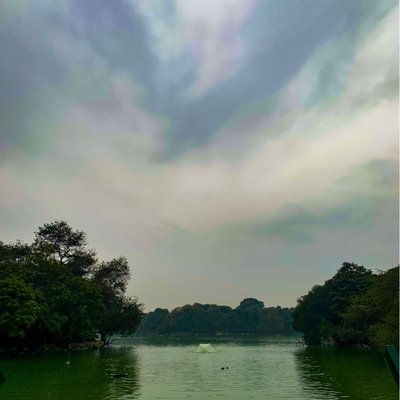 visit the deer park in hauz khas! it’s beautiful 