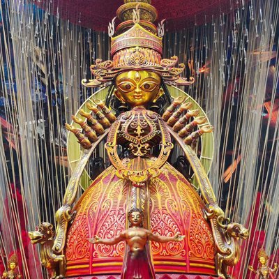 Tridhara Sammilani Durga Puja 😍