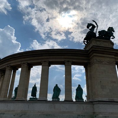 Hero’s square