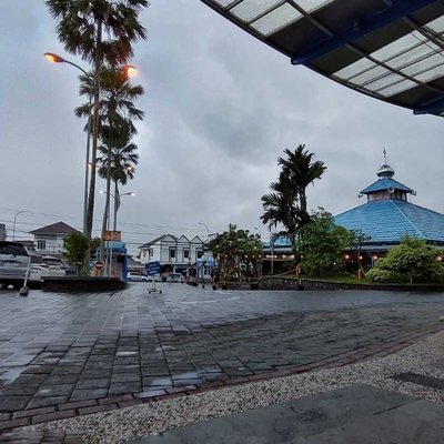 riuh sunyi