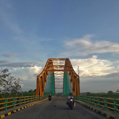 Jembatan Tanjung Menanti 