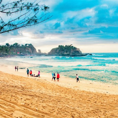 Klayar Beach
