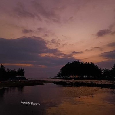Diapit Dua Pantai