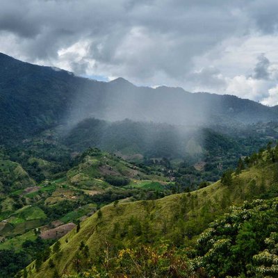 Gunung Nona