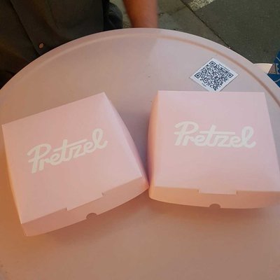 Pretzel in Shapel St.