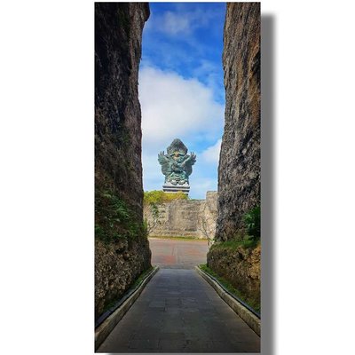 Garuda Whisnu Kencana Statue