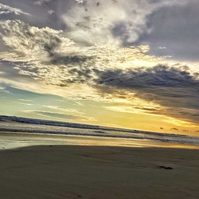 Senja di Pantai Panjang, Bengkulu.