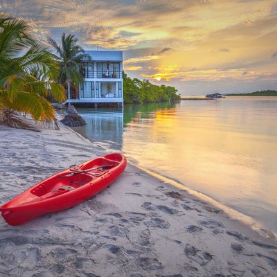 Mengeksplorasi di ujung Batam