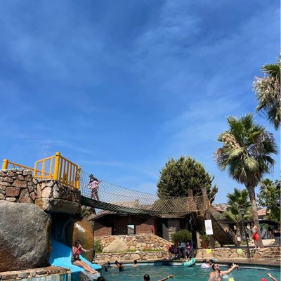 👙⛱️