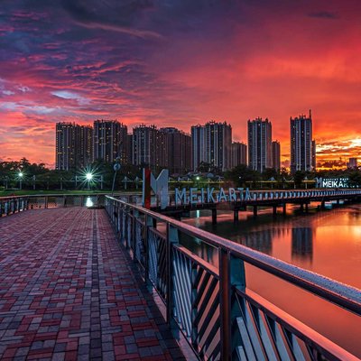 Sunset from Central Park Meikarta