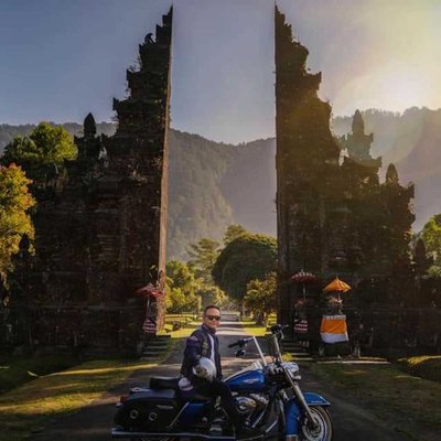 Handara Iconic Gate