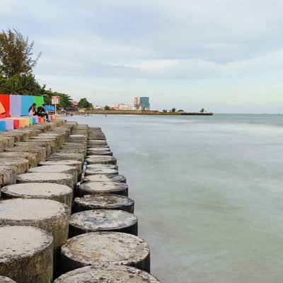 Pantai belakang rumah sakit Bhayangkara Balikpapan