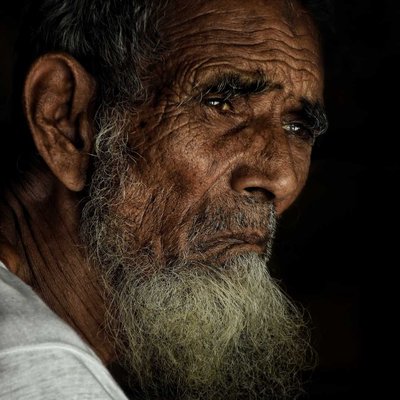 one face one story 