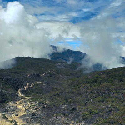 Punggungan pos 7 menujuh pos 8 gunung latimojong